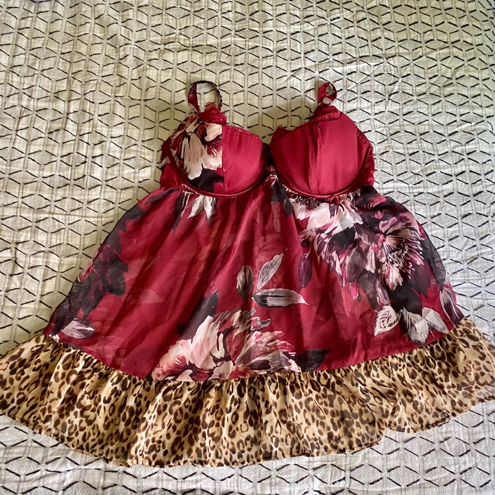 Cacique slip underwire nighty, 40DDD, NWOT